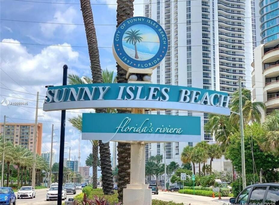 Alojamiento Con Balcon Hacia La Playa 115 Miami Beach Luaran gambar